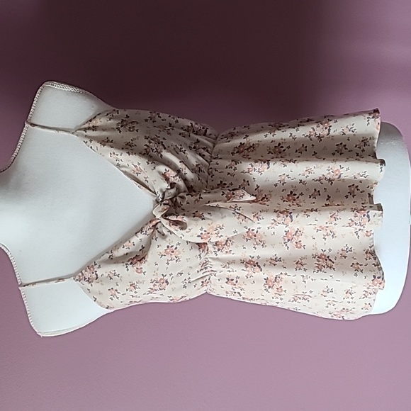 Paper Crane strappy tie front floral top - Picture 1 of 8